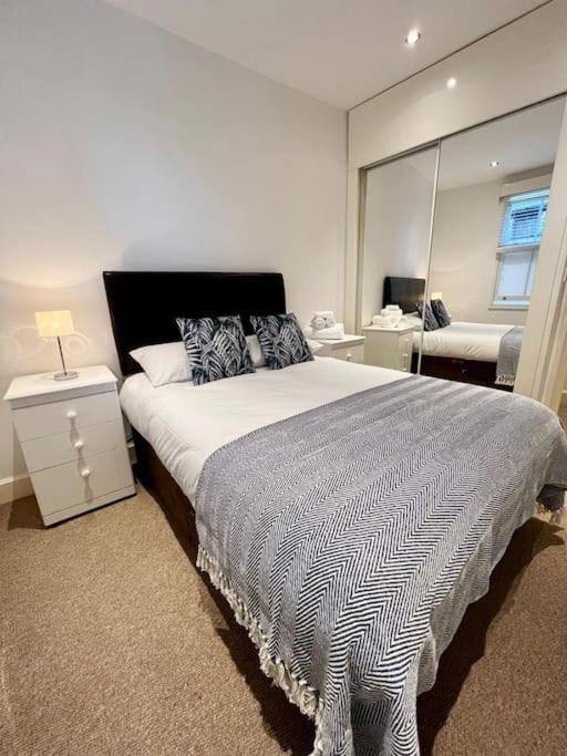 Superb 2Bed/2Bath Flat Waterloo London Διαμέρισμα Εξωτερικό φωτογραφία